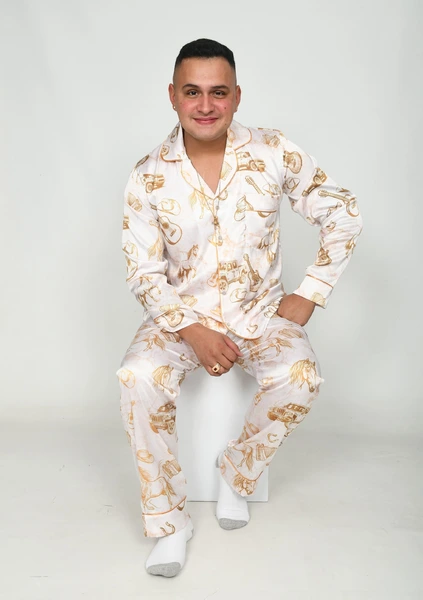 Pijama en seda Caballero – Ref: Música Popular